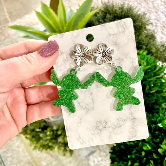 Acrylic Stitch Floral Earrings - Picture 6 of 6